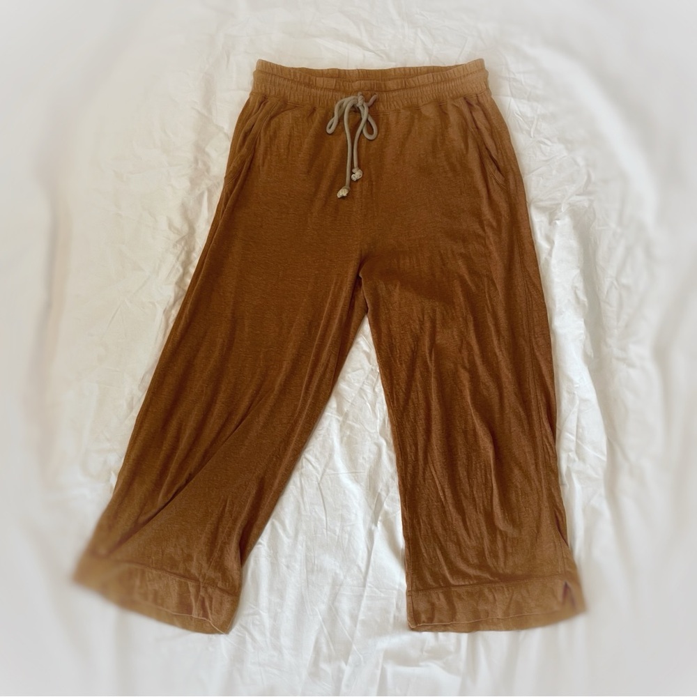 🇨🇦 PAPER LABEL lightweight capris